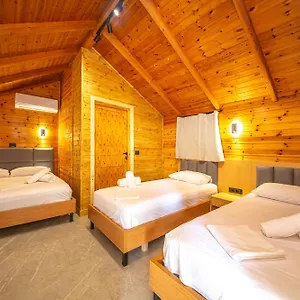 lodges-shen-nikolla.albaniahotels.org/